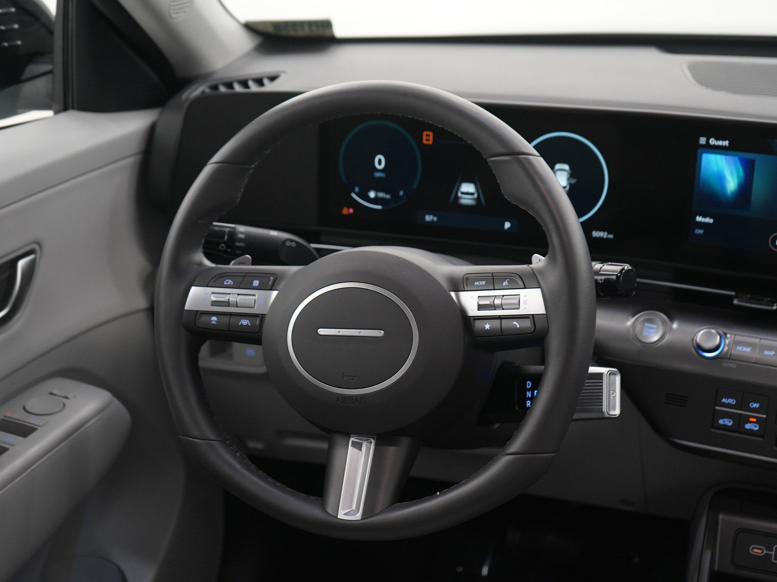 2026 Hyundai Kona SEL Premium - Photo 14