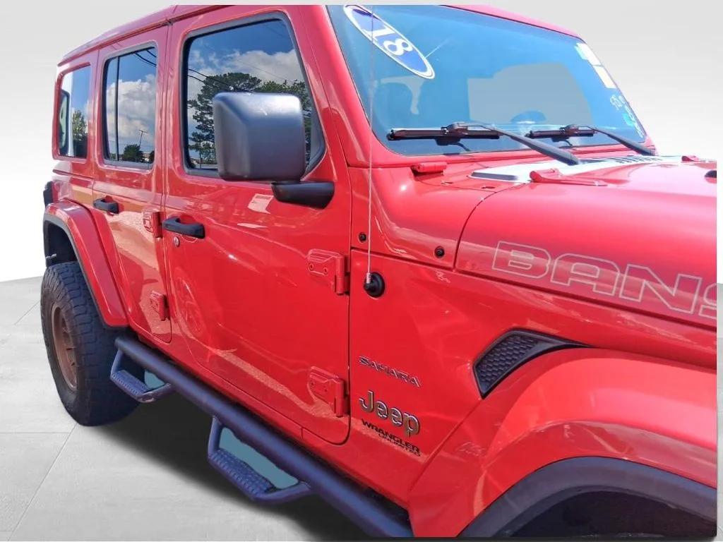 Used 2018 Red Jeep Unlimited Sahara image 3