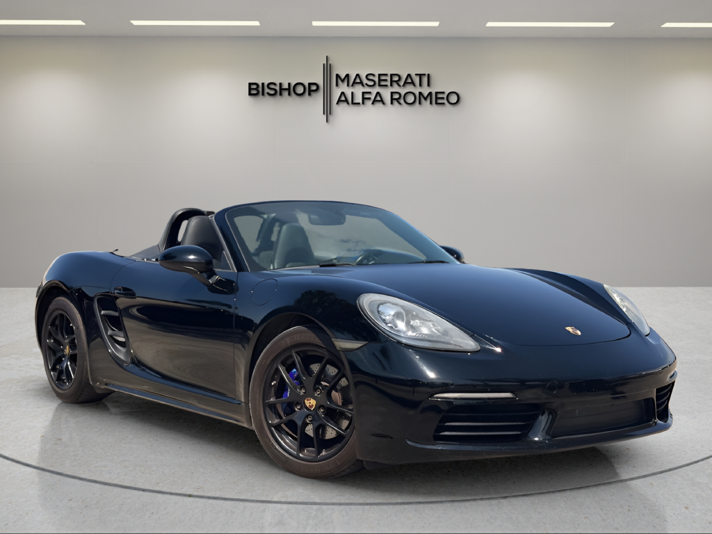 Used 2017  Porsche Base image 1