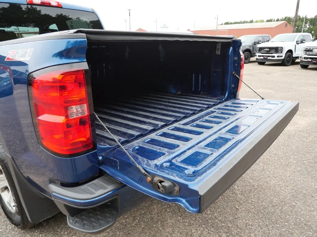 Certified Used 2017 Blue Chevrolet LT image 9
