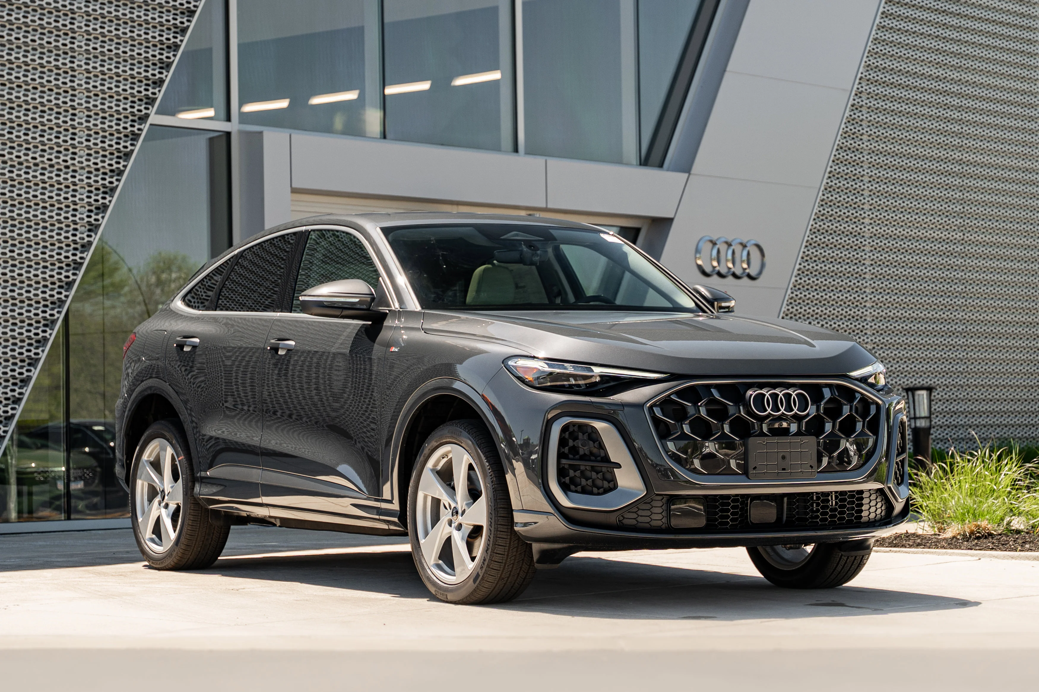 2026 Audi Q5 Sportback Premium Plus quattro's photo