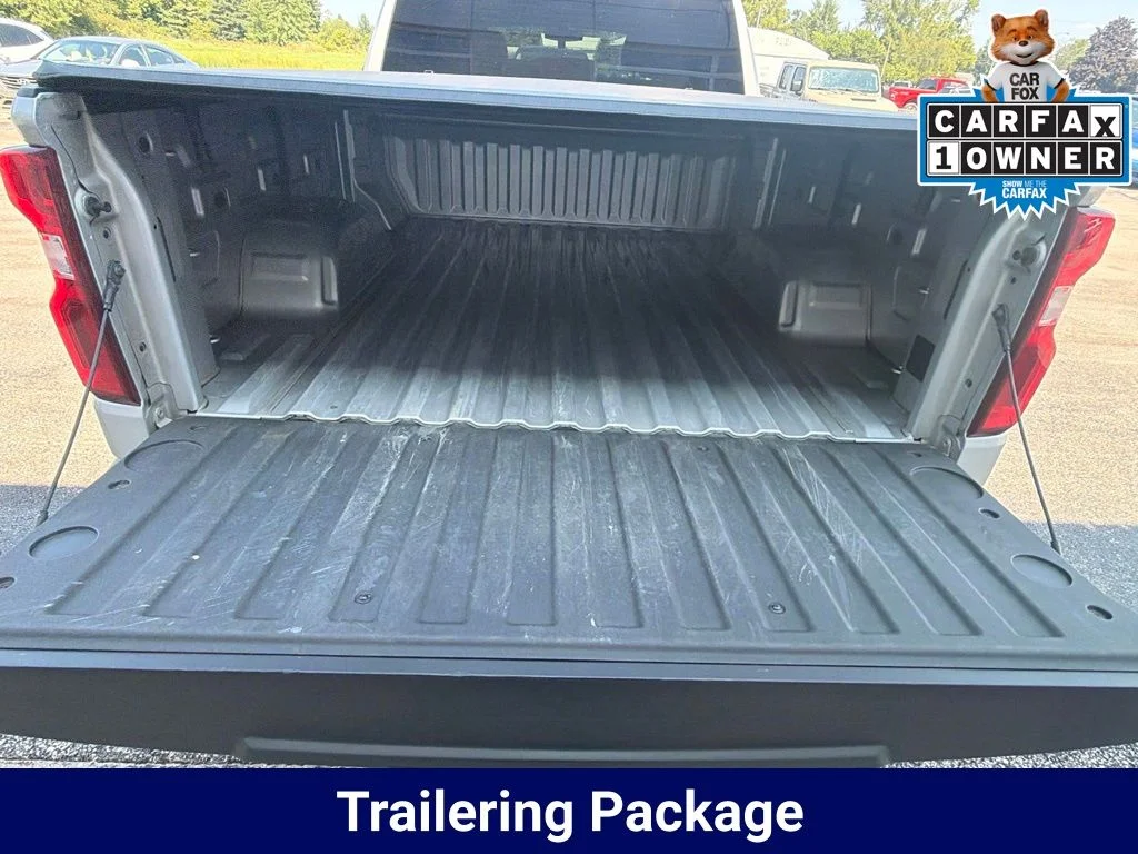 Used 2020 Silver Ice Metallic Chevrolet Custom image 5