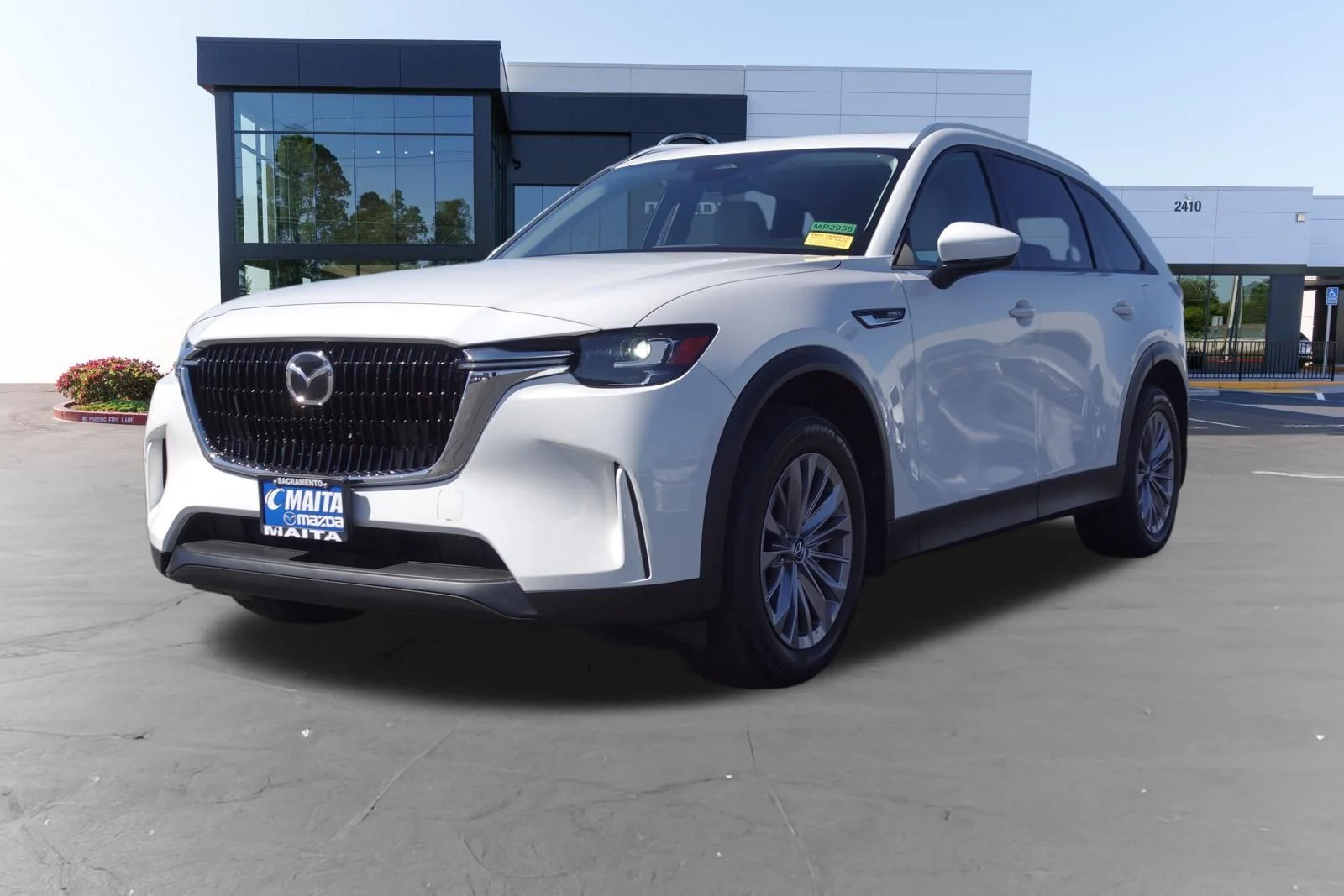 Certified Used 2024 Rhodium White Premium Mazda Preferred image 9