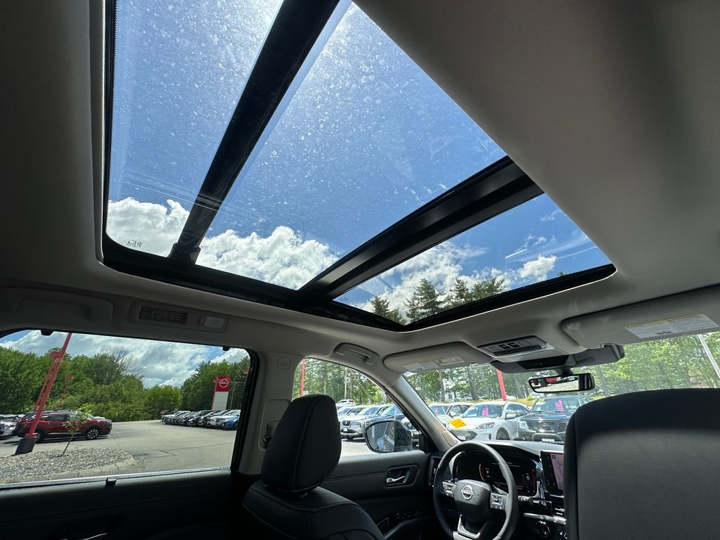 New 2026 Deep Ocean Blue Pearl Nissan SL image 23