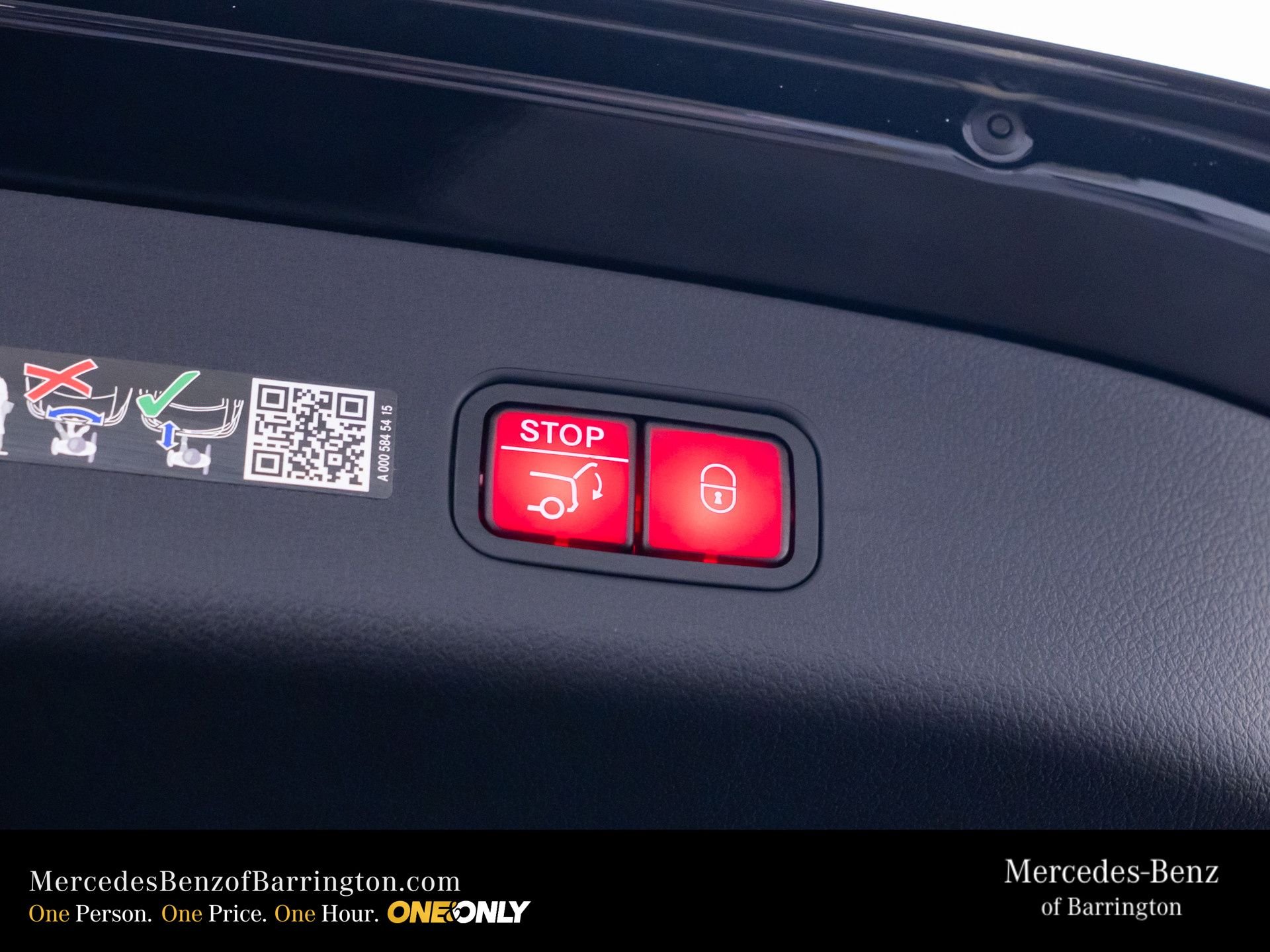 New 2026 Black Mercedes-Benz GLC 300 image 31