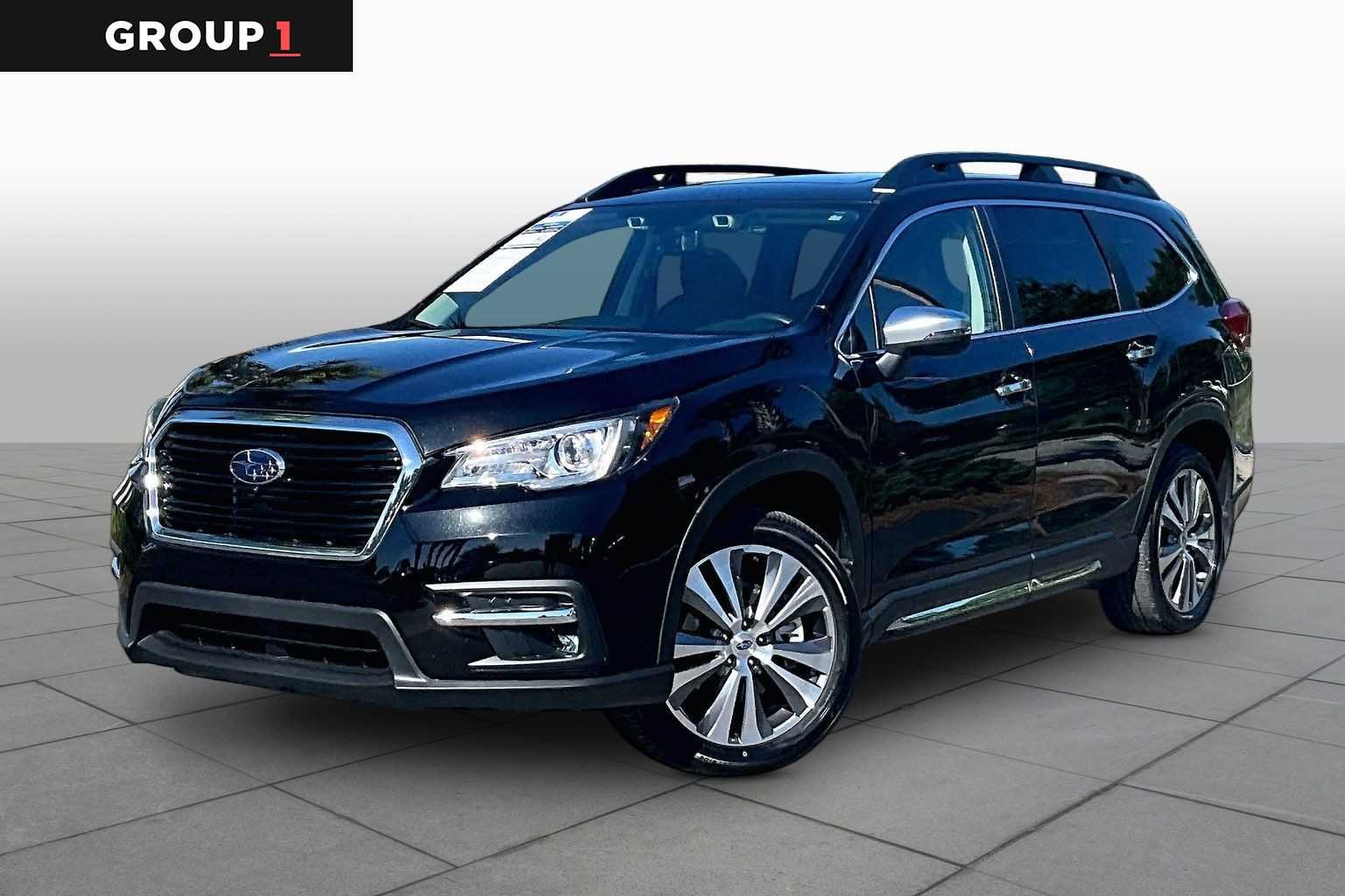 2022 Subaru Ascent Touring's photo