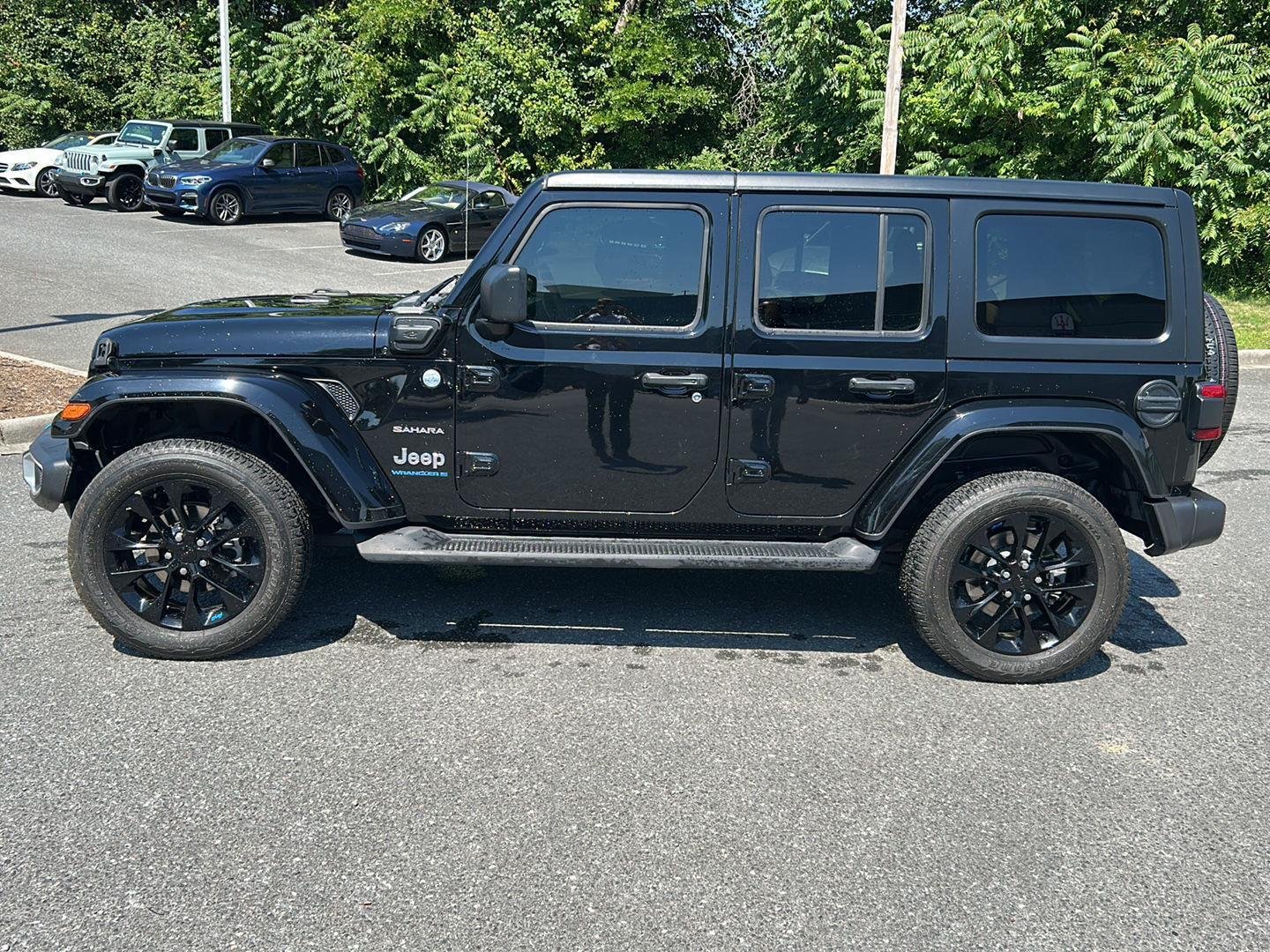 Used 2023 Black Clearcoat Jeep Sahara image 2