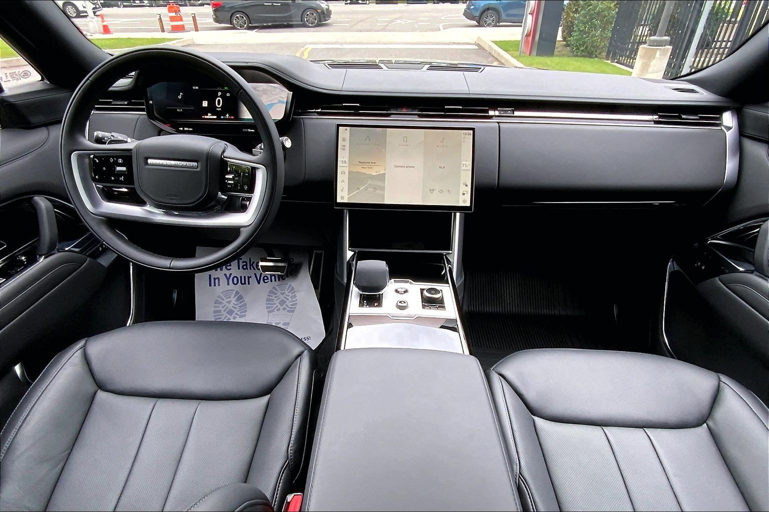 New 2027 Carpathian Grey Land Rover SE image 5