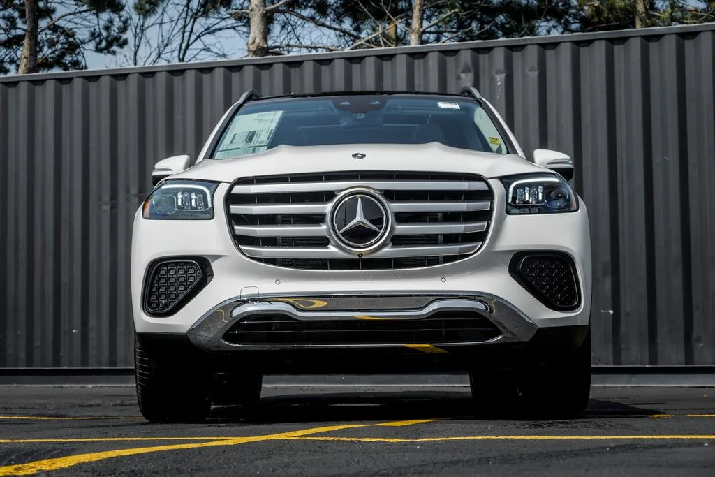 New 2026 Polar White Mercedes-Benz GLS 450 image 5