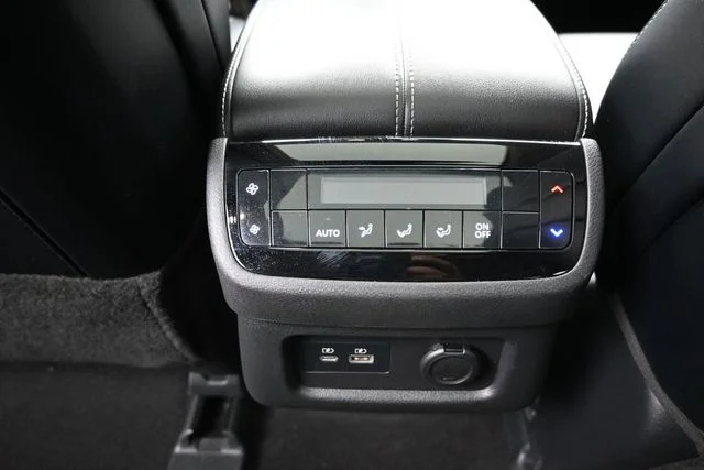 Used 2024 White INFINITI PURE image 18