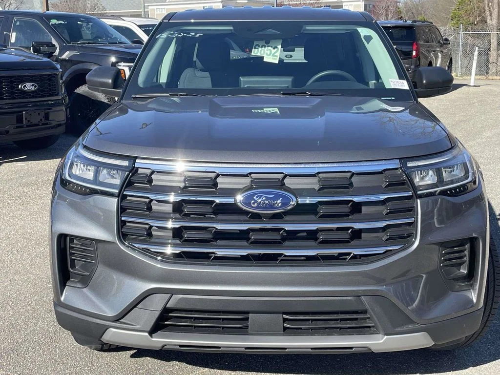 New 2026 Carbonized Gray Metallic Ford Active 100A image 8