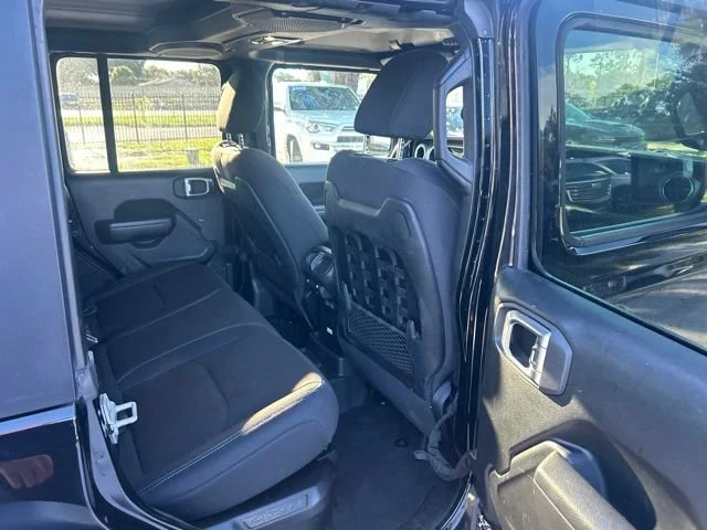 Used 2022 Black Clearcoat Jeep Unlimited Rubicon image 8