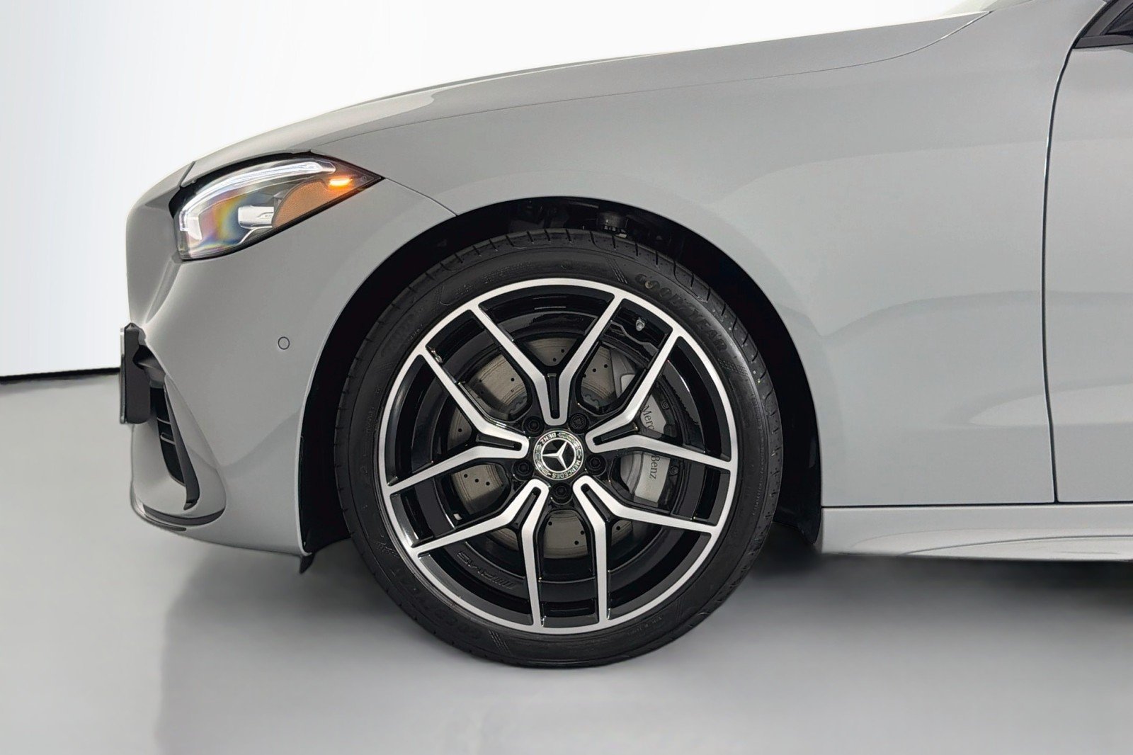 New 2026 MANUFAKTUR Alpine Grey Mercedes-Benz C 300 Sedan image 9