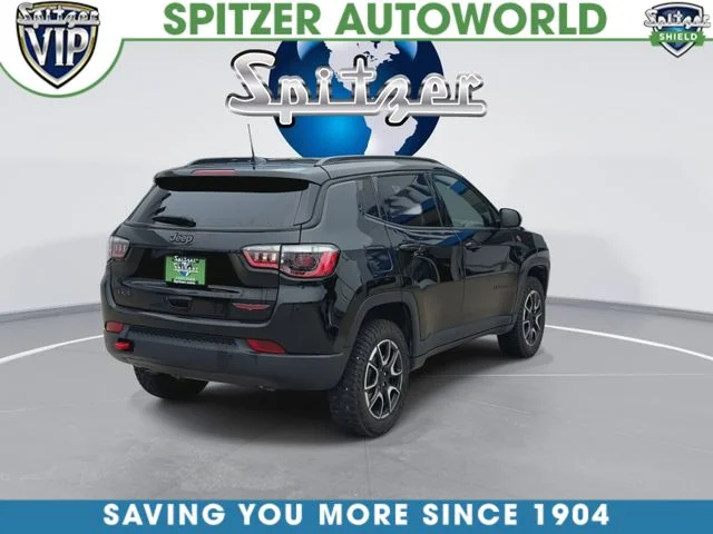 Used 2024 Black Jeep Trailhawk image 9