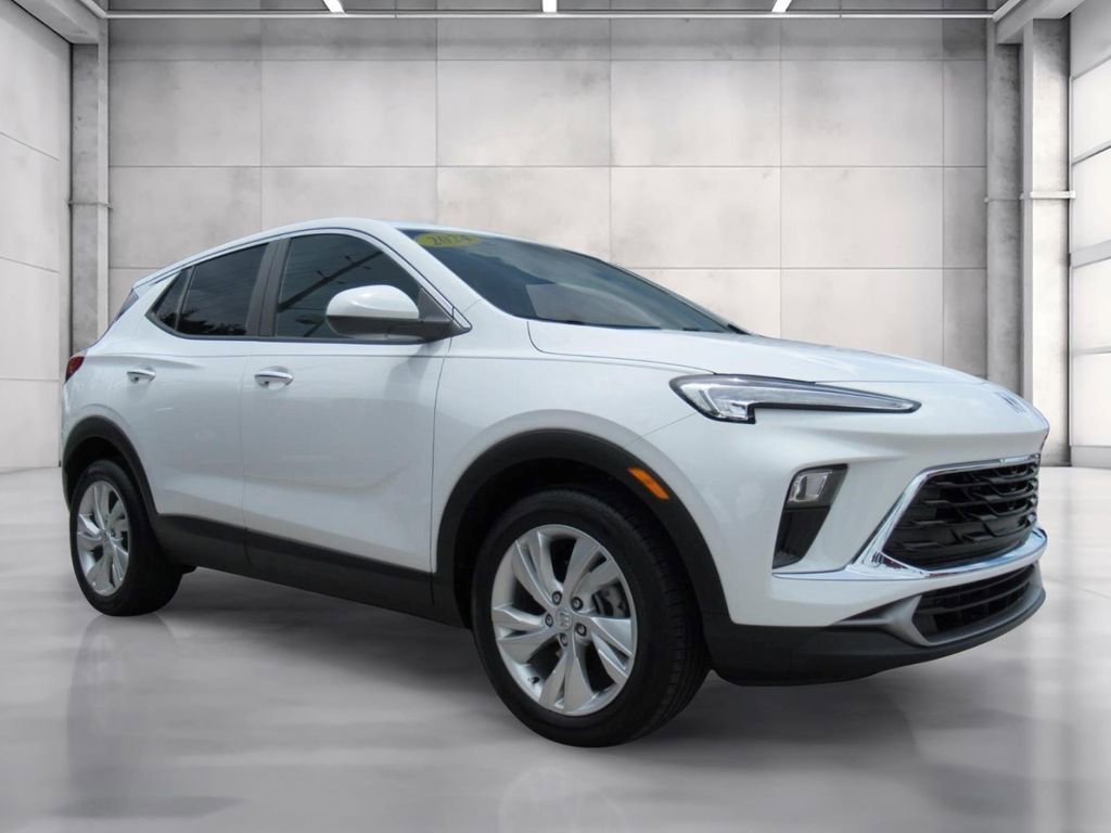 2024 Buick Encore GX Preferred's photo