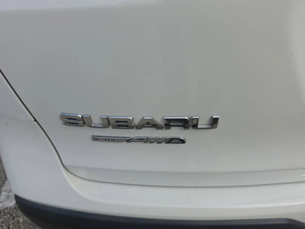 Used 2019 Crystal White Pearl Subaru Premium image 10