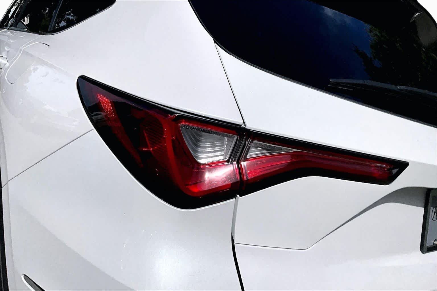 Used 2023 Platinum White Pearl Acura w/Technology Package image 29