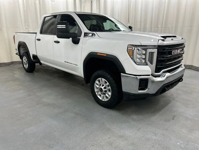 2023 GMC Sierra Pro 4WD Crew Cab Standard Box's photo