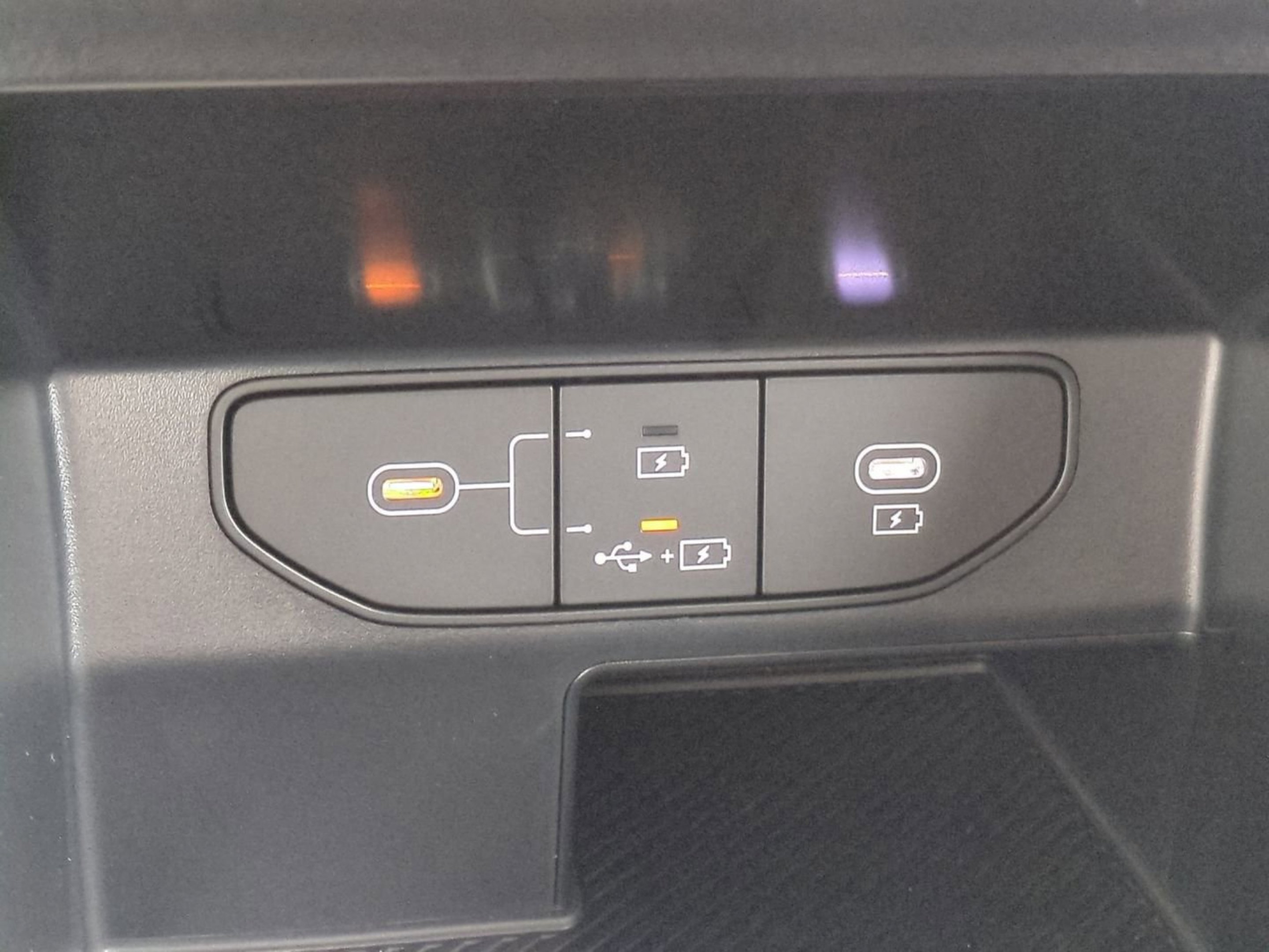 Certified Used 2025 Dawning Red Kia LX image 17