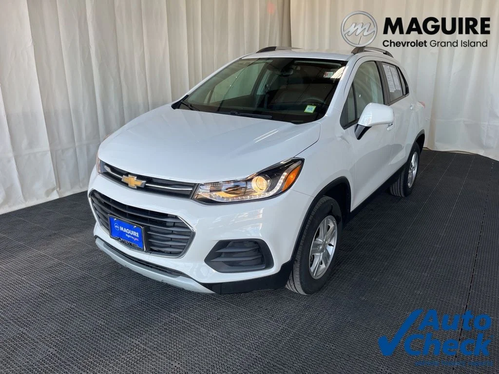 Used 2022 White Chevrolet LT image 1