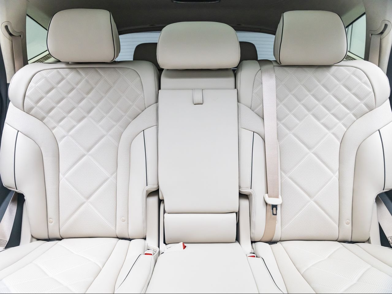 New 2026 Alta White Genesis 3.5T PRESTIGE image 32