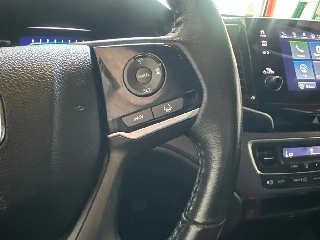 Used 2021  Honda EX-L image 14
