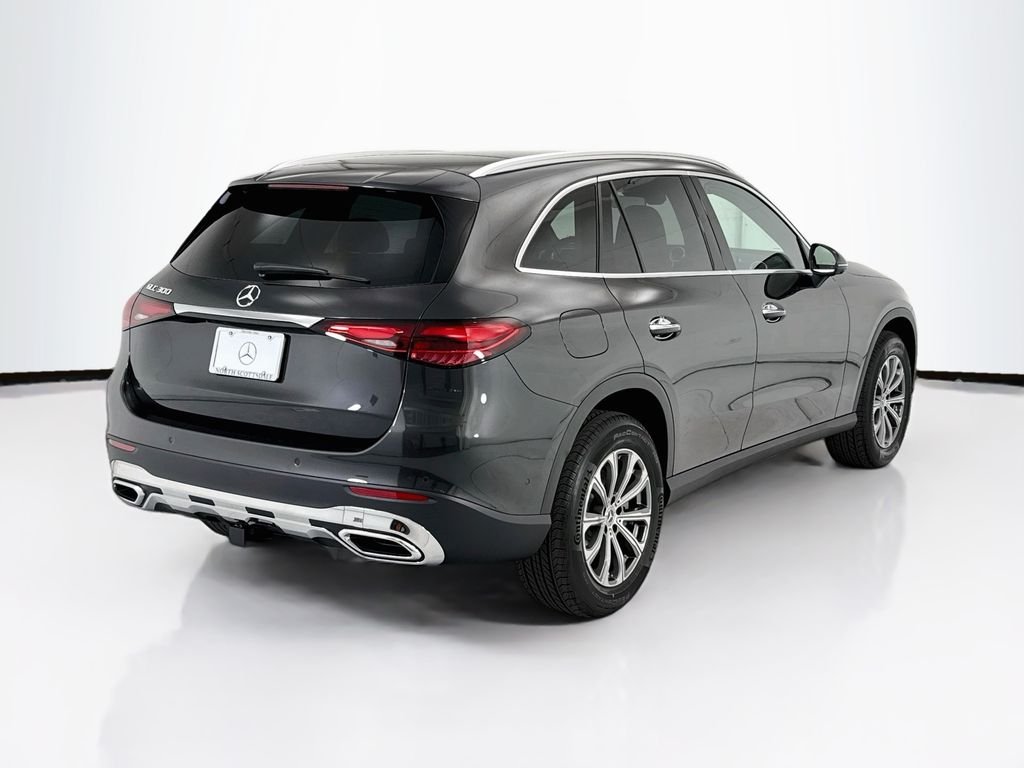 New 2027 Graphite Grey Metallic Mercedes-Benz GLC 300 image 5