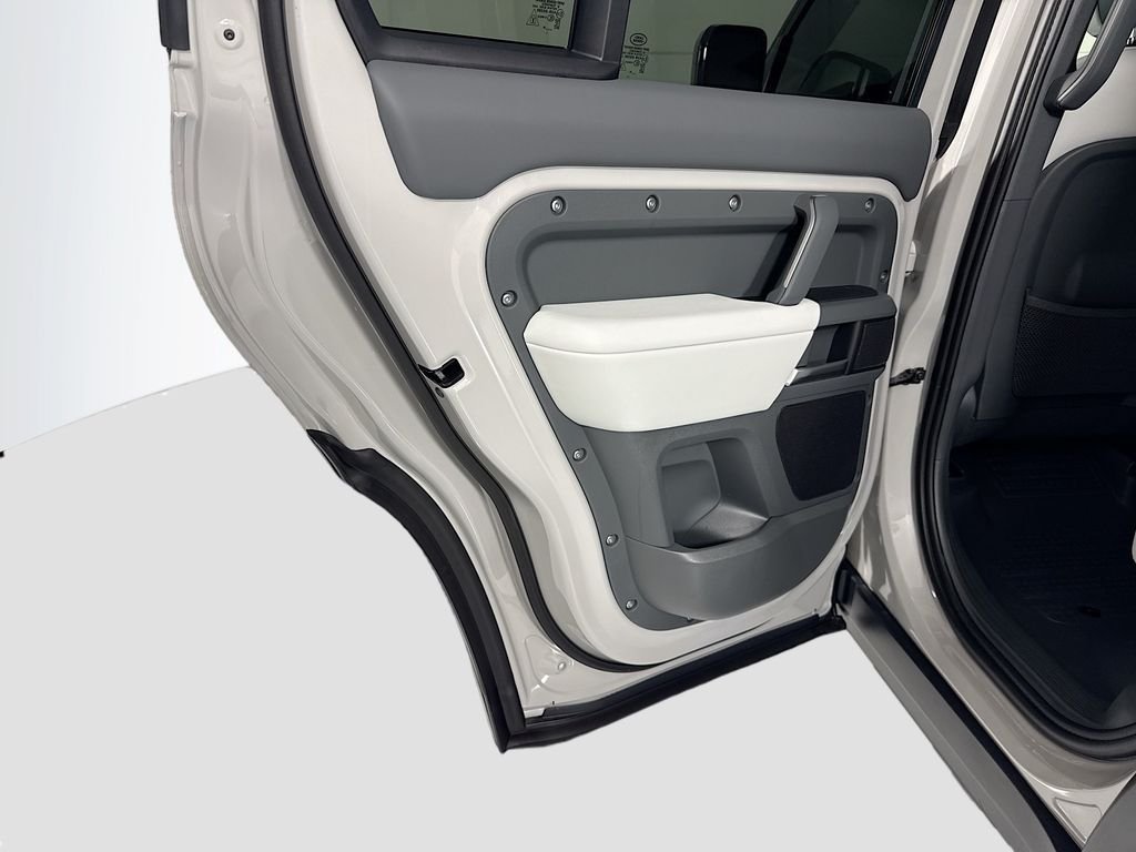 New 2026 Borasco Grey Land Rover S image 26