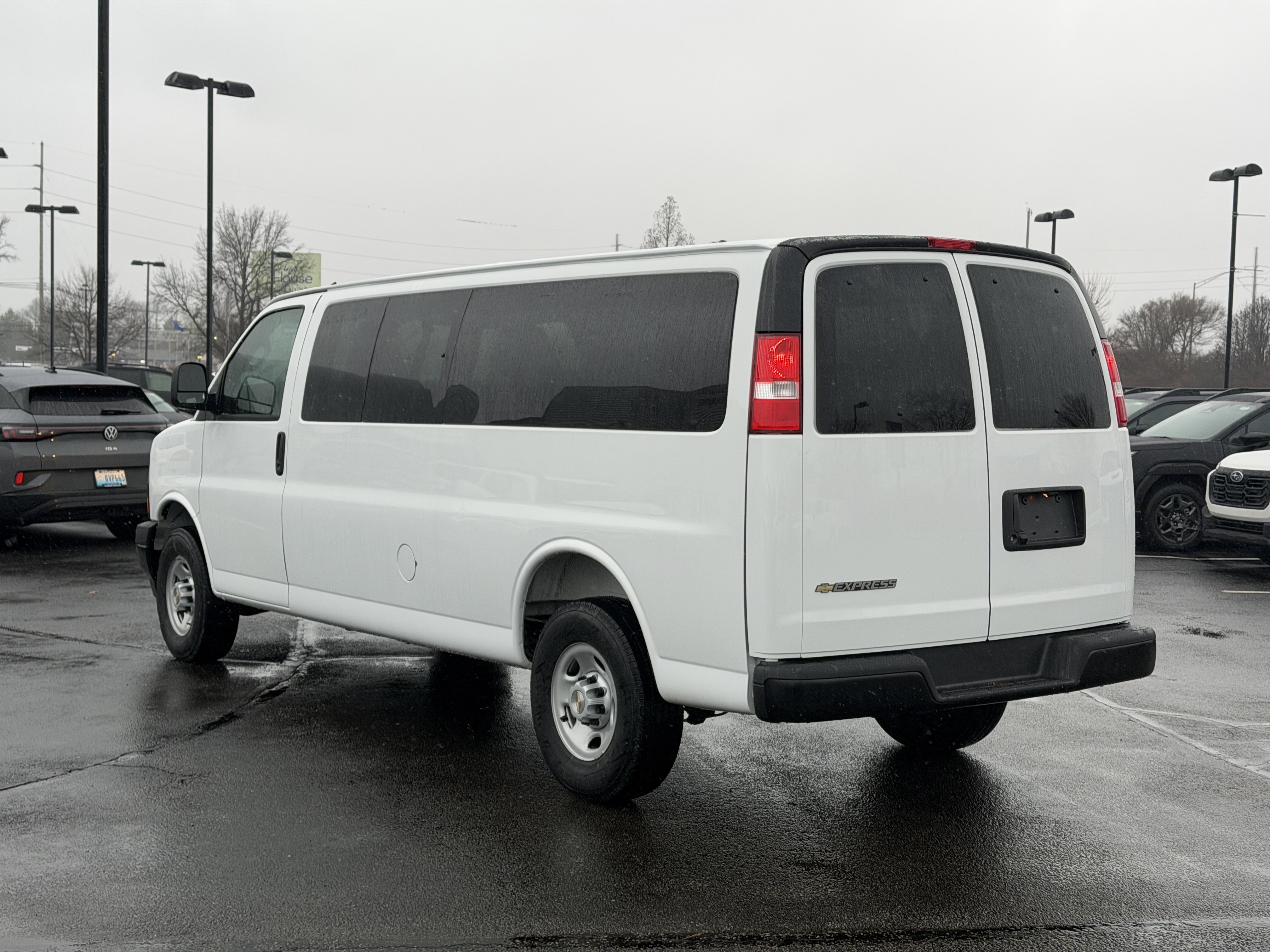 New 2025 Summit White Chevrolet 1LS image 8