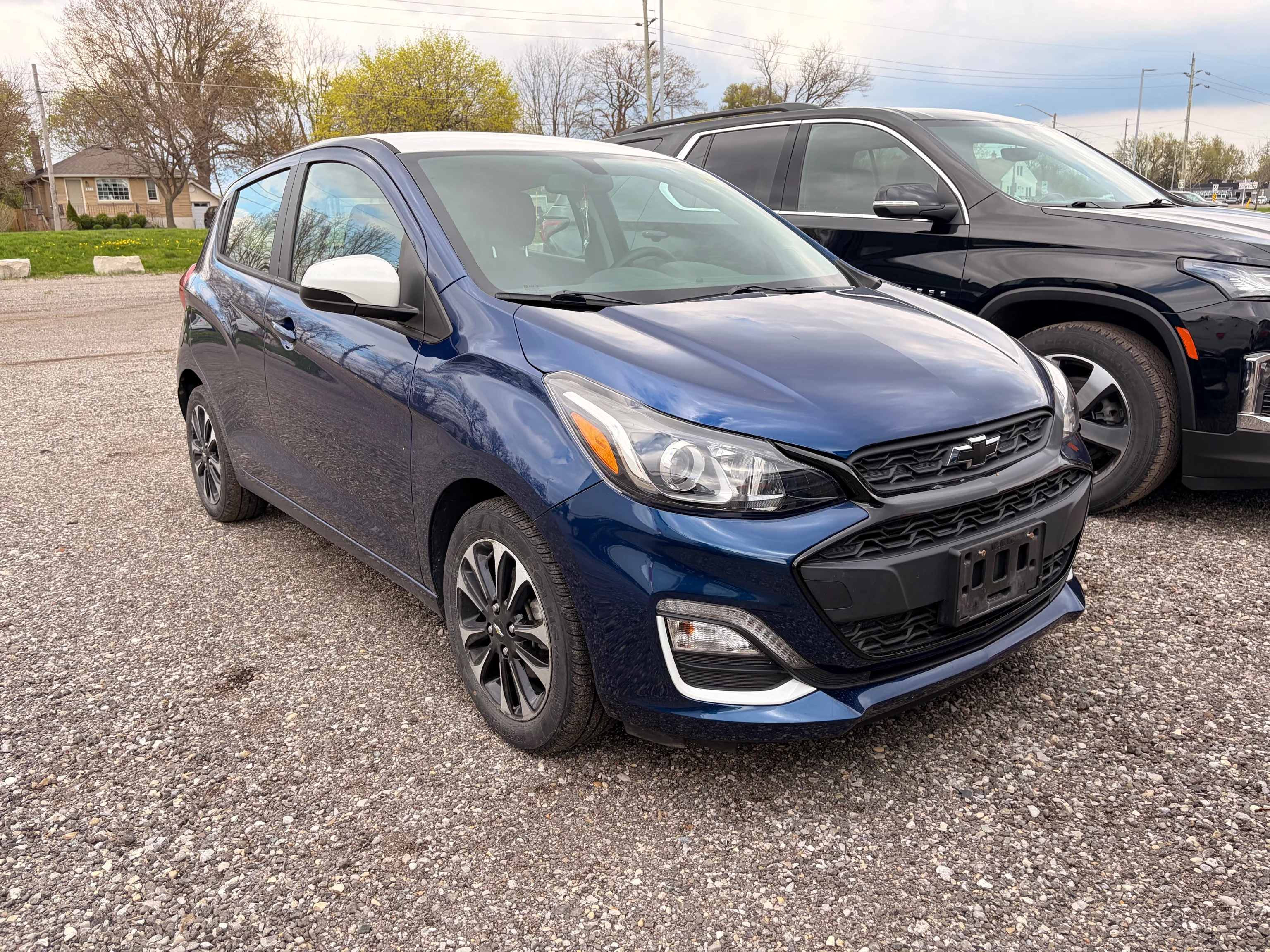 Used 2022  Chevrolet 1LT CVT image 2