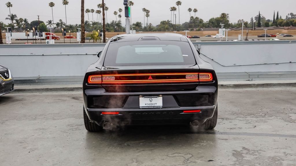 New 2026 Diamond Black Crystal Pearlcoat Dodge R/T image 8