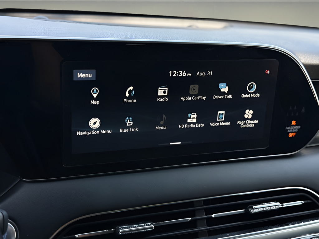 Used 2020 Silver Hyundai Limited image 9