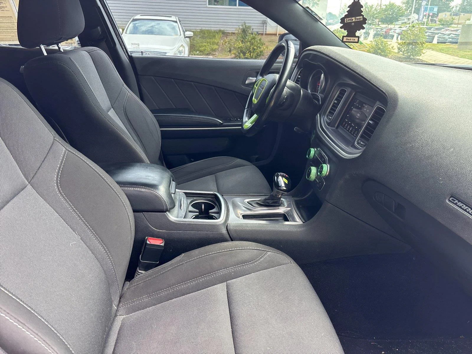 Used 2019 Granite Pearlcoat Dodge SXT image 35