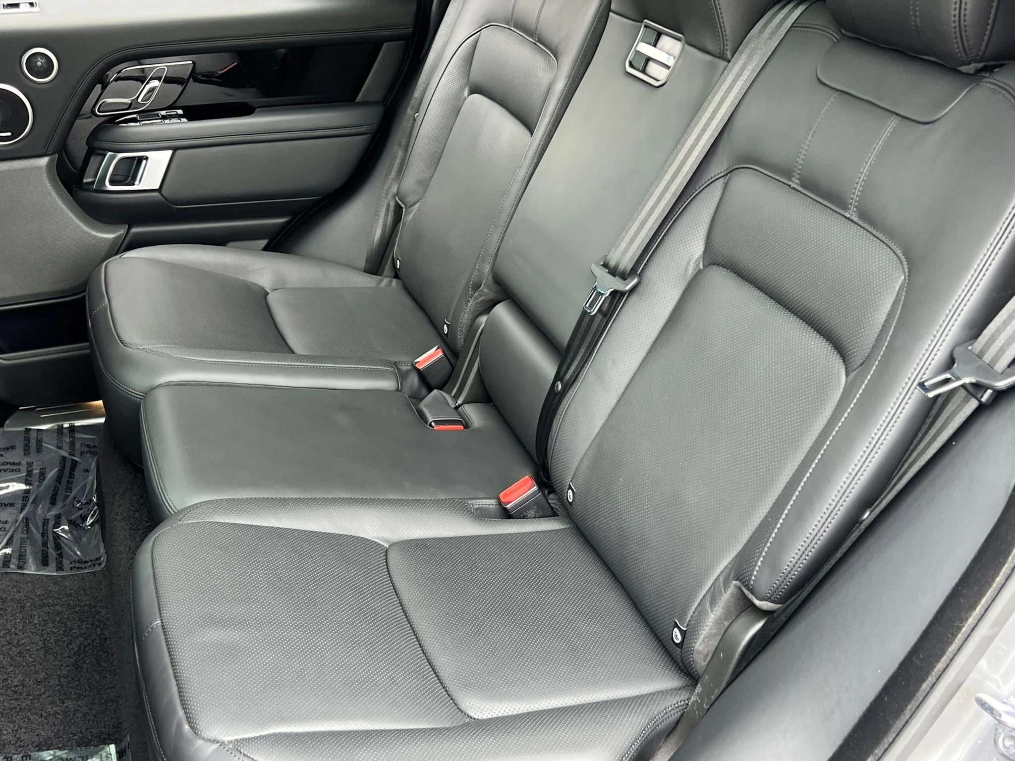 Used 2020 Gray Land Rover HSE image 28