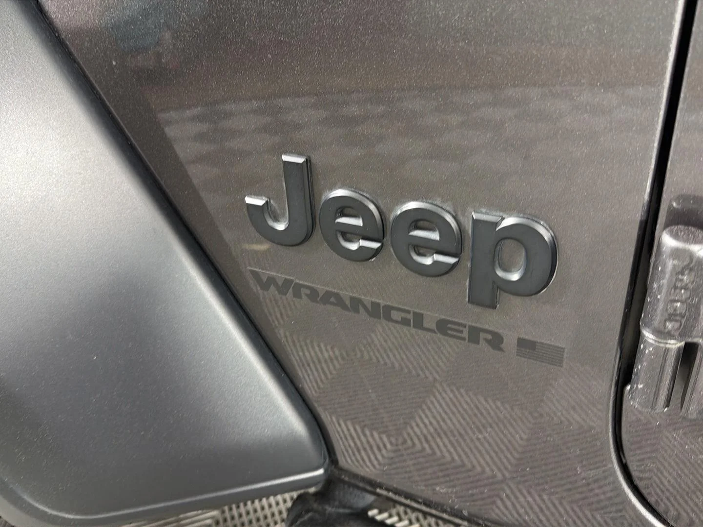 Used 2023 Granite Crystal Metallic Clearcoat Jeep Sport S image 11