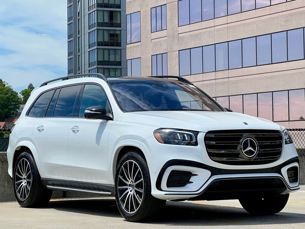 2025 Mercedes-Benz GLS GLS 580 4MATIC's photo