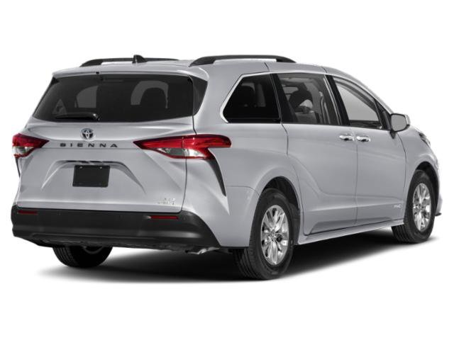 Used 2022 Toyota Sienna XLE with VIN 5TDJSKFC0NS062367 for sale in Bloomington, Minnesota