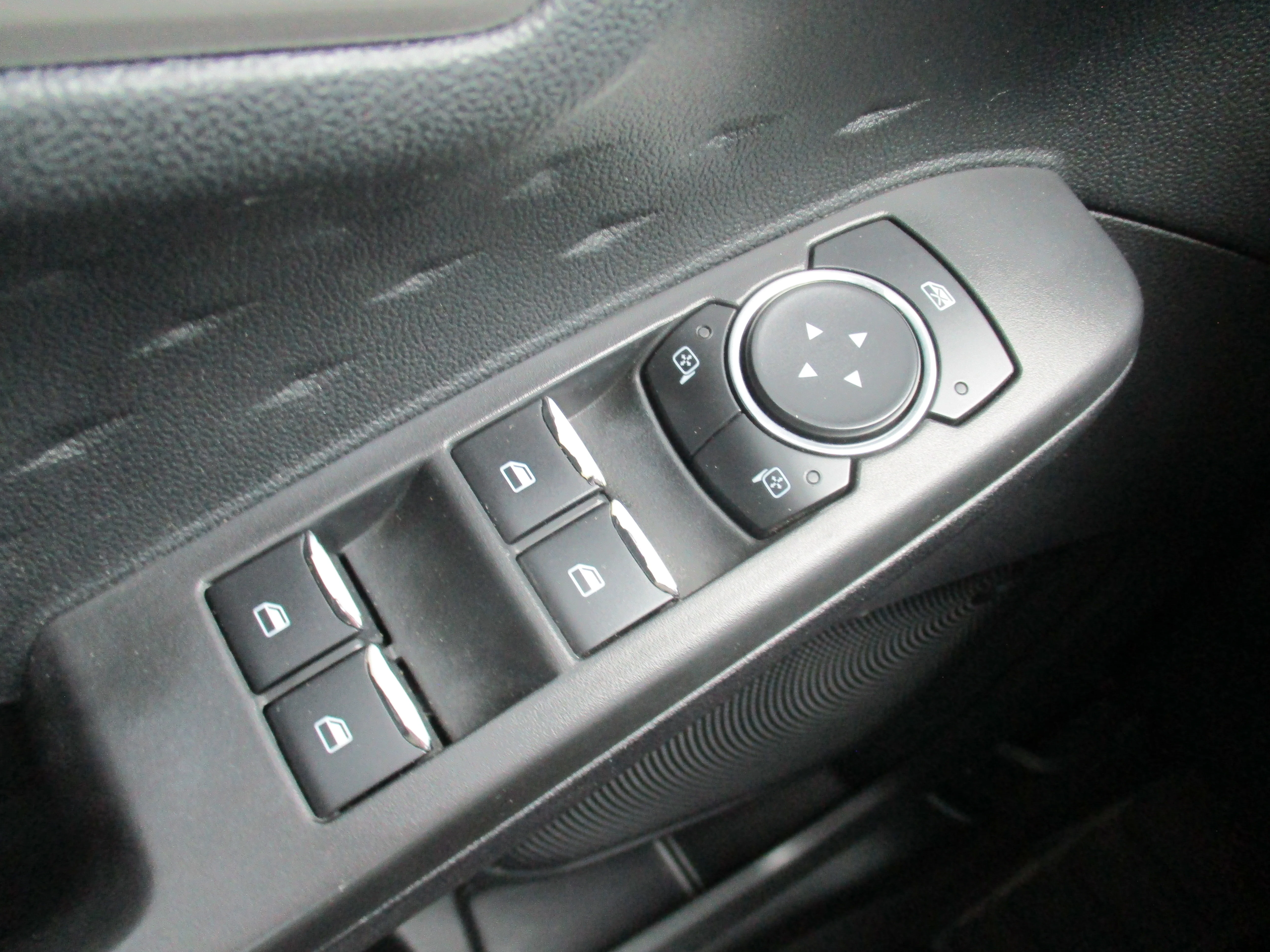 Used 2020 Dark Persian Green Metallic Ford SE image 15