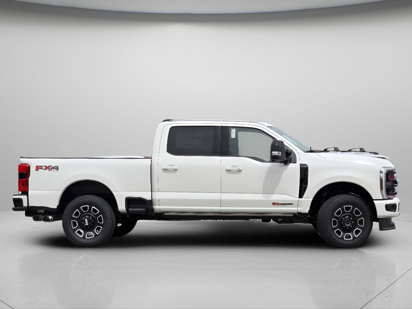 New 2026 Star White Metallic Tri-Coat Ford Platinum image 30