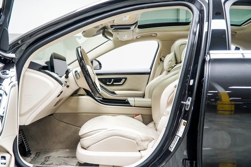 Used 2023 Gray Mercedes-Benz S 580 image 38
