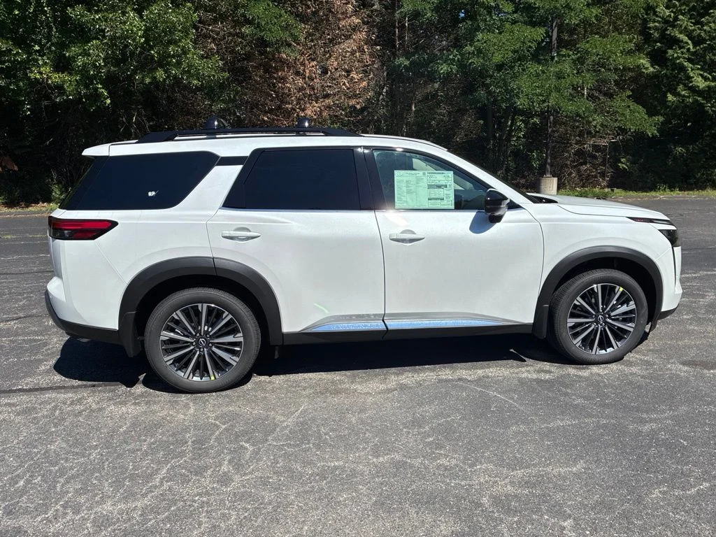New 2026 Everest White Pearl TriCoat Nissan Platinum image 8