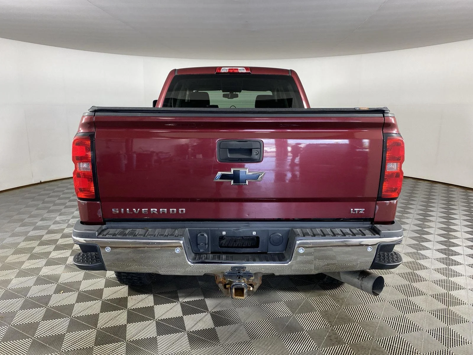 Used 2015 Deep Ruby Metallic Chevrolet LTZ image 6