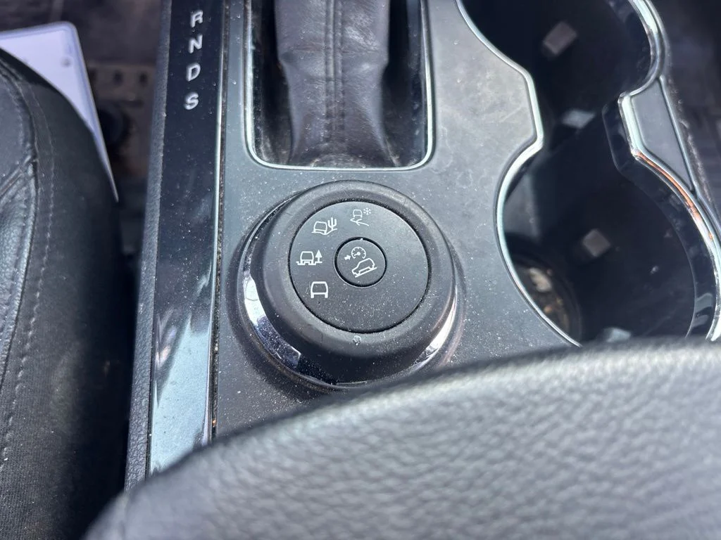 Used 2018 Magnetic Ford XLT image 16