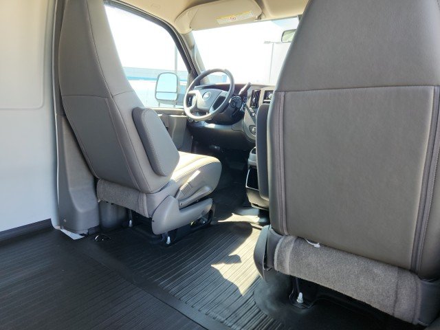 2025 Chevrolet Express Cargo Work Van - Photo 11