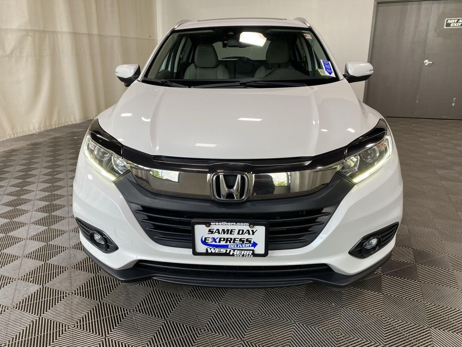 Used 2021 Platinum White Pearl Honda EX-L image 3