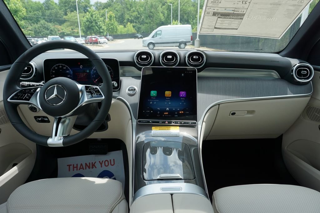 New 2026 Polar White Mercedes-Benz GLC 300 image 17
