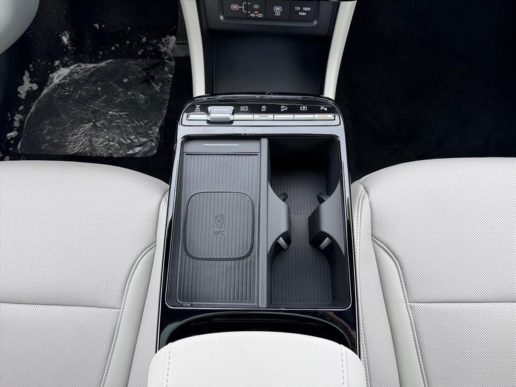 New 2026 Phantom Black Hyundai Limited AWD image 15