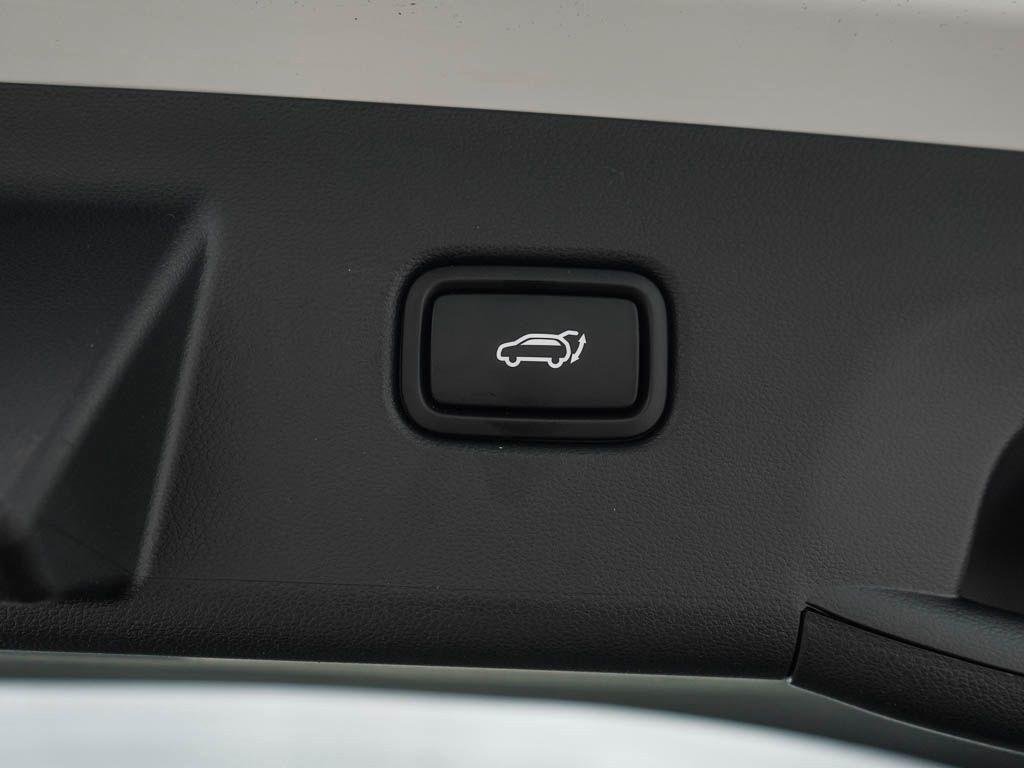 New 2026 Creamy White Pearl Hyundai SEL Convenience AWD image 34