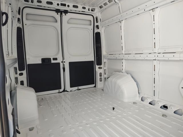 New 2026 Bright White Clear-Coat Exterior Paint RAM High Roof image 29