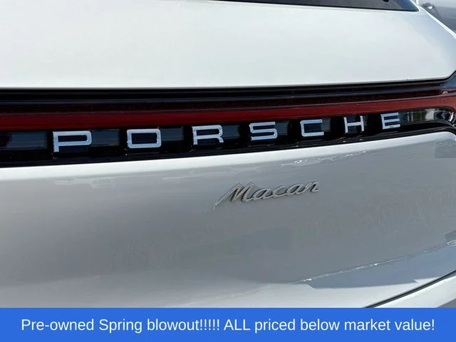 Used 2019 White Porsche SUV image 15